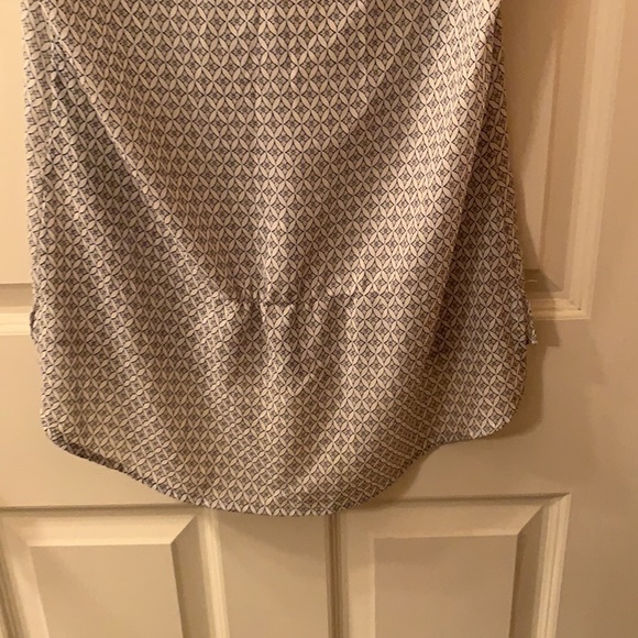 Cute Medium Designer H&M Blouse - Picture 7 of 7